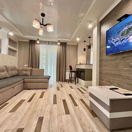 Apartpoltava Розкішна Студія З Кутовою Ванною, 1-Й Будинок Біля Корпусного Парку, Панорамний Балкон Exterior foto