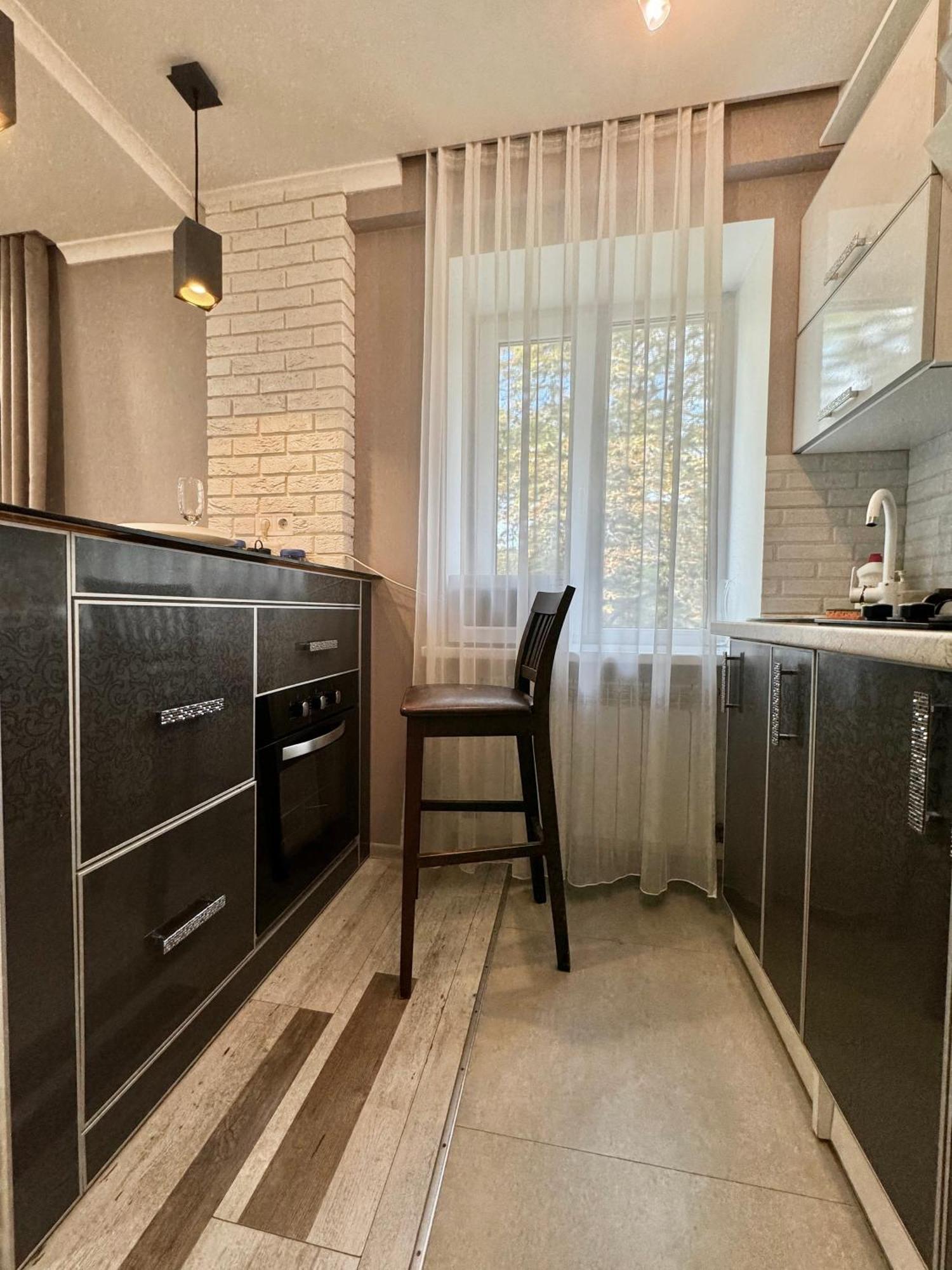 Apartpoltava Розкішна Студія З Кутовою Ванною, 1-Й Будинок Біля Корпусного Парку, Панорамний Балкон Exterior foto